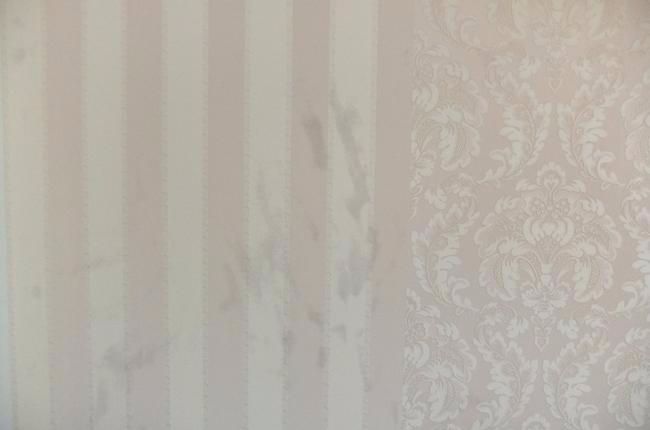 How to clean a stain on wallpaper